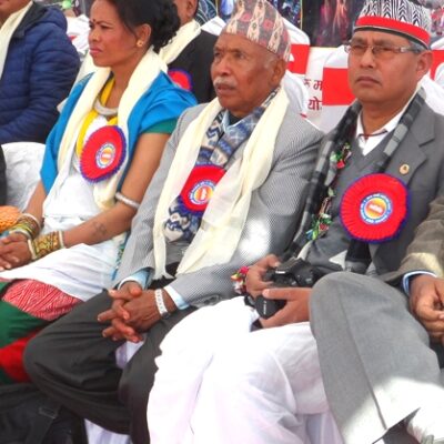 थारु नेतालाई एकठाउँमा ल्याउने मध्यस्थकर्ताको खोजी ! (टिप्पणी)
