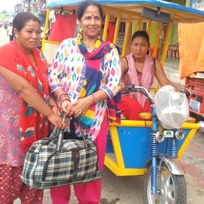 मनकारी श्रेष्ठले नगद ५० हजारसहित भेट्टाएको सामान फिर्ता गरिन्