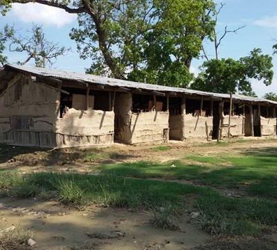 बाढीको उच्च जोखिममै पठनपाठ गर्न बाध्य छन् रतनपुरका विद्यालय