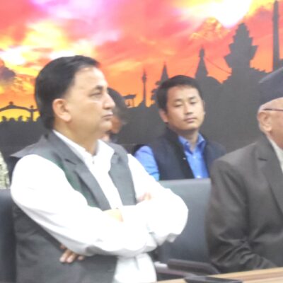प्रचण्ड नेतृत्वको सरकार लिखितम म्यादी सरकार होः अध्यक्ष ओली