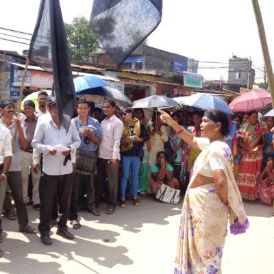 संविधानको विरोध गर्दै थारु समुदायले गरे धनगढीमा बृहद प्रदर्शन