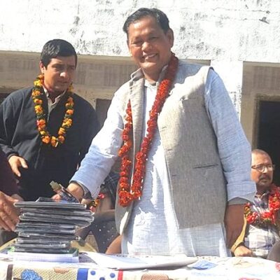 विद्यार्थीलाई सांसद तेजुलाल चौधरीको निःशुल्क कोचिङकक्षा सहयोग
