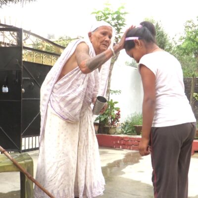 तराई मधेसका नागरिकले जुर शितल पर्व आशीर्वाद थपी मनाउँदै
