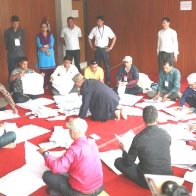 मतगणनामा ढिलाई भएको गुनासो, जनशक्ति थप्ने आयोगको तयारी