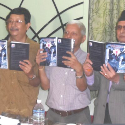 नाटककार शुव सेनको शहीदको रगत नामक पुस्तक लोकार्पित