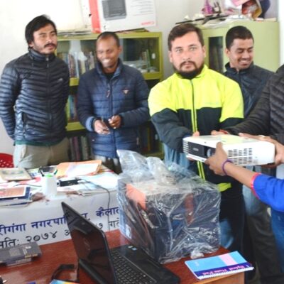 मसुरियास्थित युवा सूचना केन्द्रलाई विद्युतीय उपकरण सहयोग