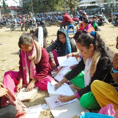 परिचयपत्रका लागि धमाधम फाराम संकलन हुँदै, कमलरीहरु उत्साहित