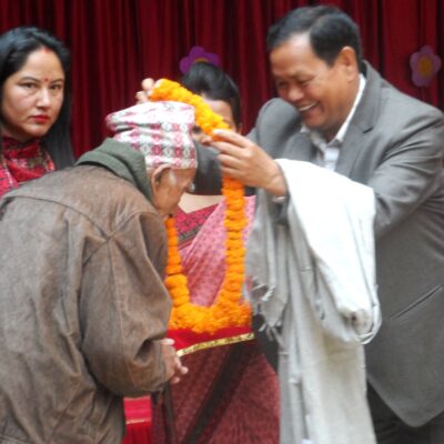 रजत जयन्ती मनाउँदै नाइटिङ्गेल विद्यालयले गर्यो ज्येष्ठ नागरिकलाई सम्मान