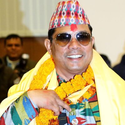 सांसद रेशम चौधरीलाई संसद बैठकमा सहभागी गराउन थाकसको माग