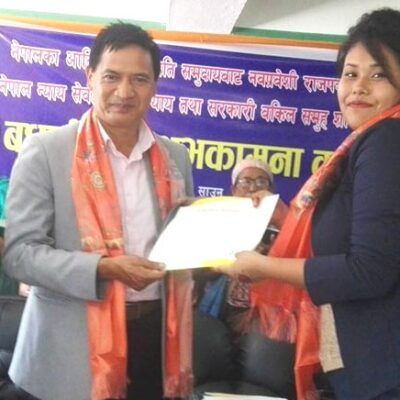 लोकसेवा परीक्षा  उत्तीर्ण गर्ने आदबासी उम्मेदवारलाई सम्मान