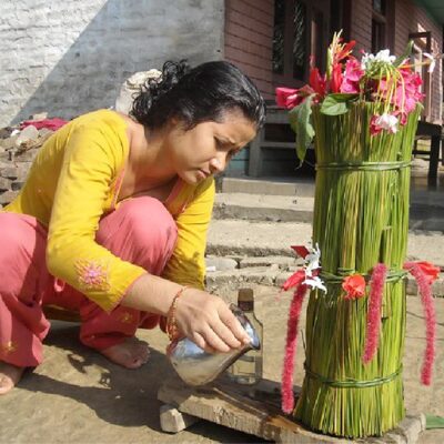 पितृको स्मरण गर्दै थारु समुदायले यमोसा (पितृऔंशी) पर्व धुमधाम मनाउँदै